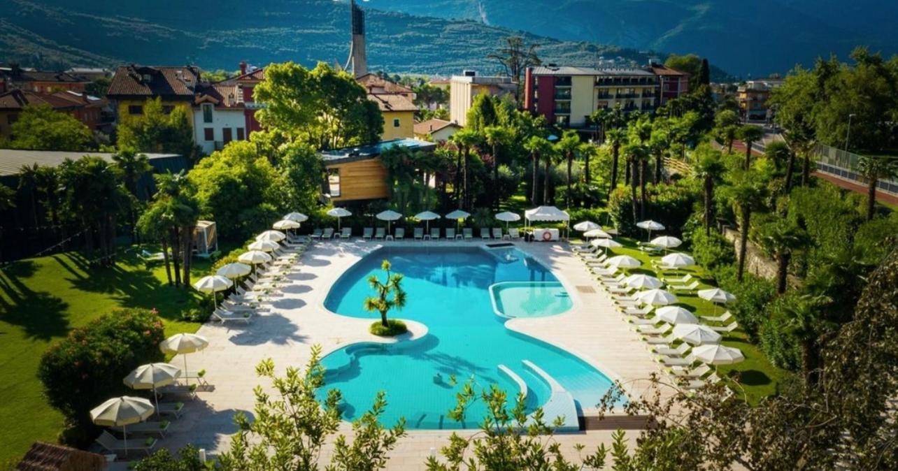 Astoria Resort Riva del Garda Exterior photo